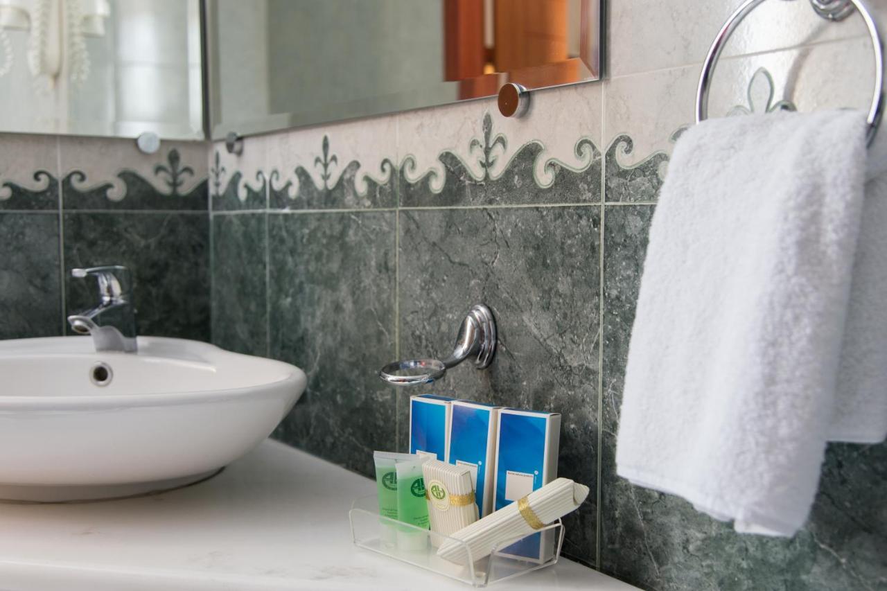 Alexios Hotel Ioannina Buitenkant foto