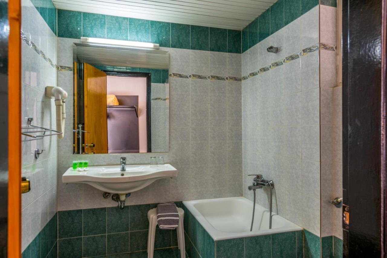 Alexios Hotel Ioannina Buitenkant foto