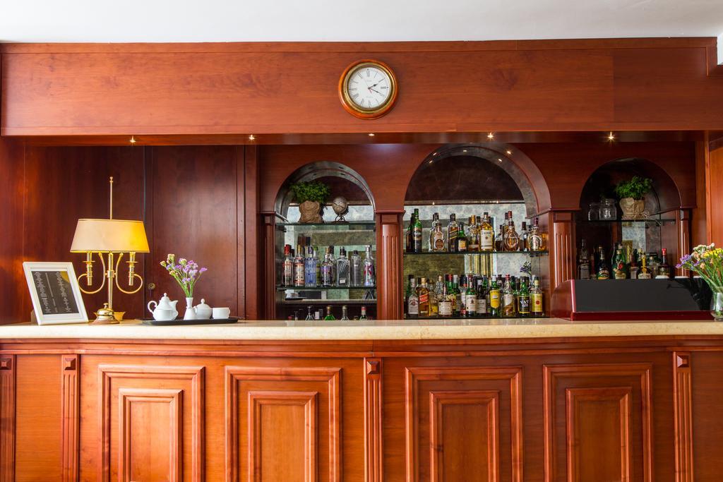 Alexios Hotel Ioannina Buitenkant foto